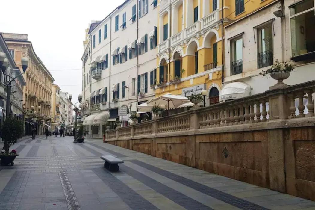 Giardino In Citta; Centralissimo 圣雷默 外观 照片