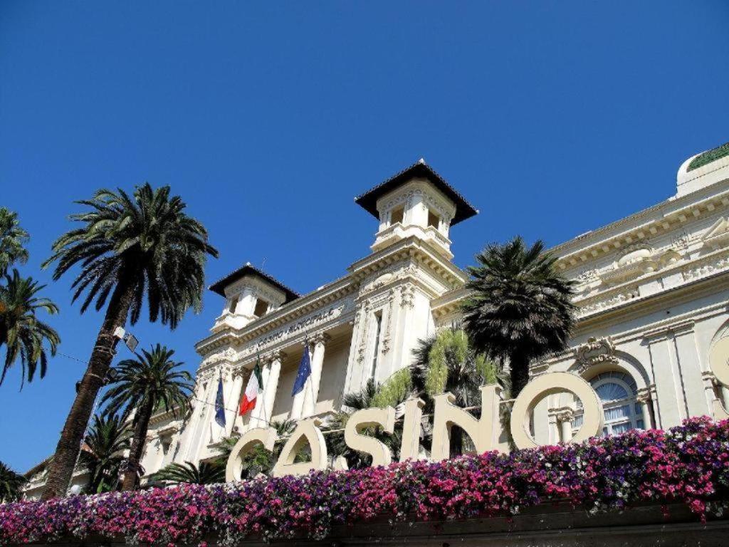 Giardino In Citta; Centralissimo 圣雷默 外观 照片